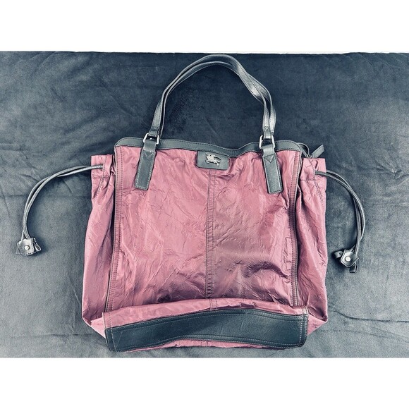 BURBERRY BUCKLEIGH NYLON PURPLE TOTE BAG* - Picture 7 of 16